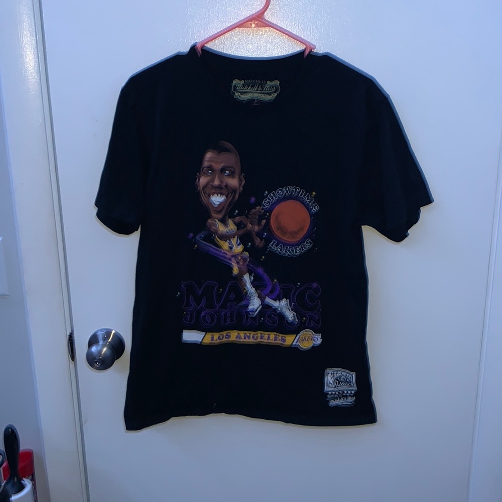 magic johnson tee!